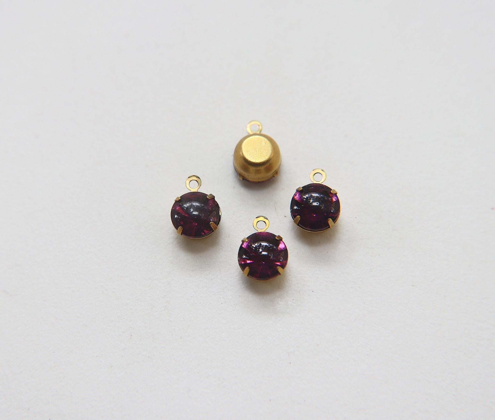 Vintage Swarovski 6mm Cabochon Round stone setting drop one loop  jewelry supplies in Brass jewel making