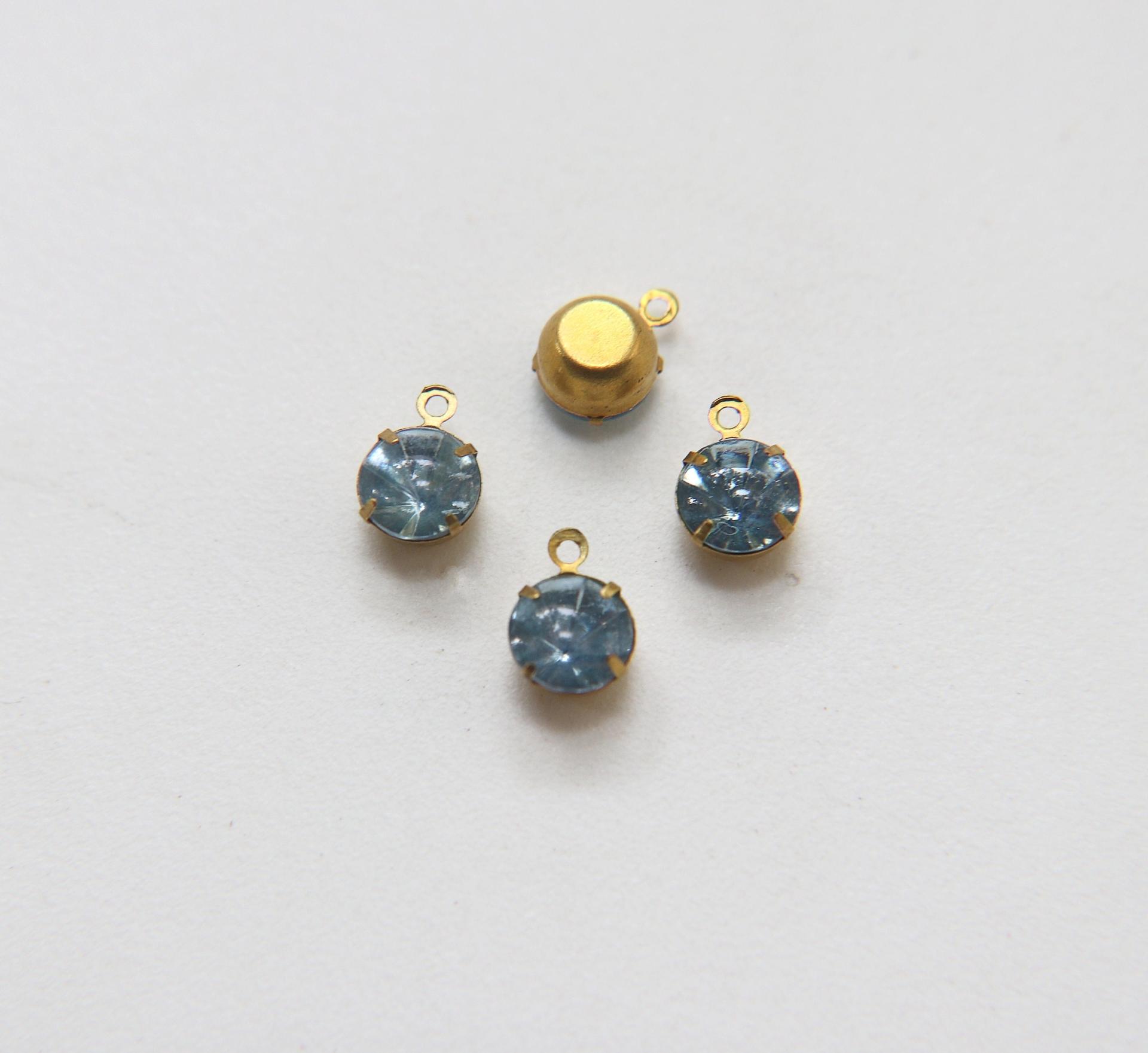 Vintage Swarovski 6mm Cabochon Round stone setting drop one loop  jewelry supplies in Brass jewel making
