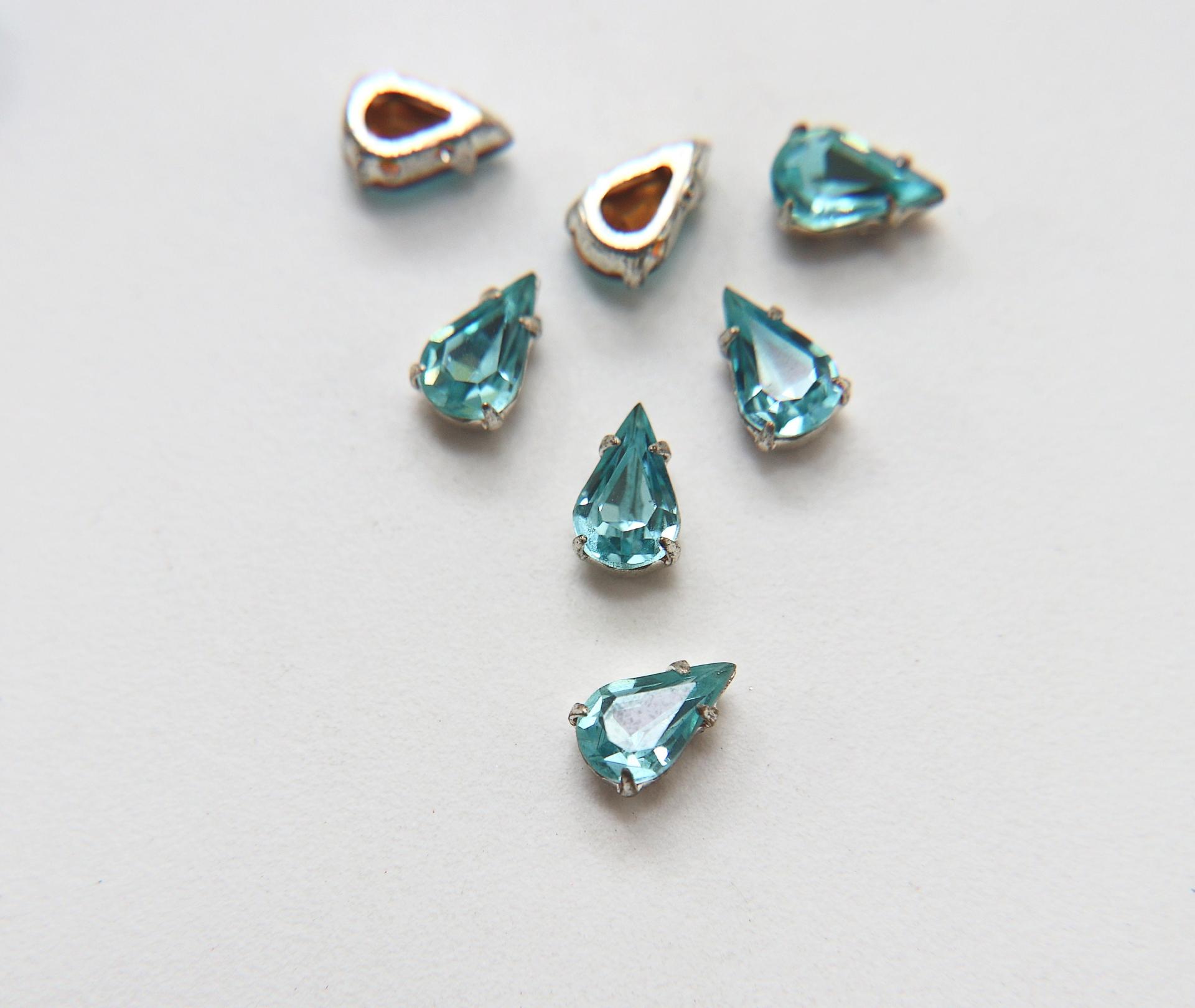 Swarovski 10X6 Pear Vintage Clips Sewon 4 hole in Aquamarine Silver Settings embroidery materials craft vintage