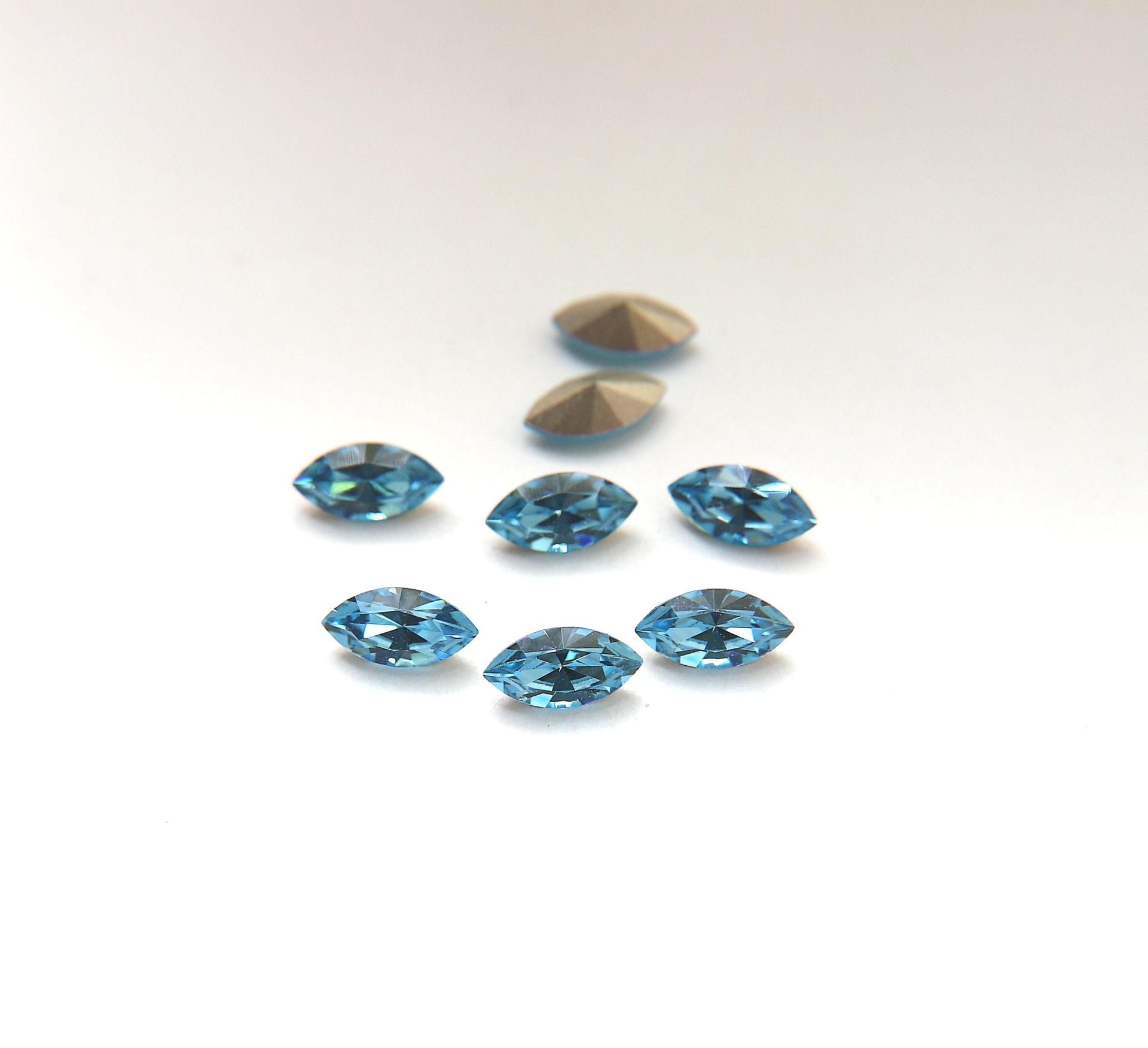 10X5 mm Vintage Swarovski 4200 fancy Navette in Aquamarine Jewery making stones gemstones fancy stones