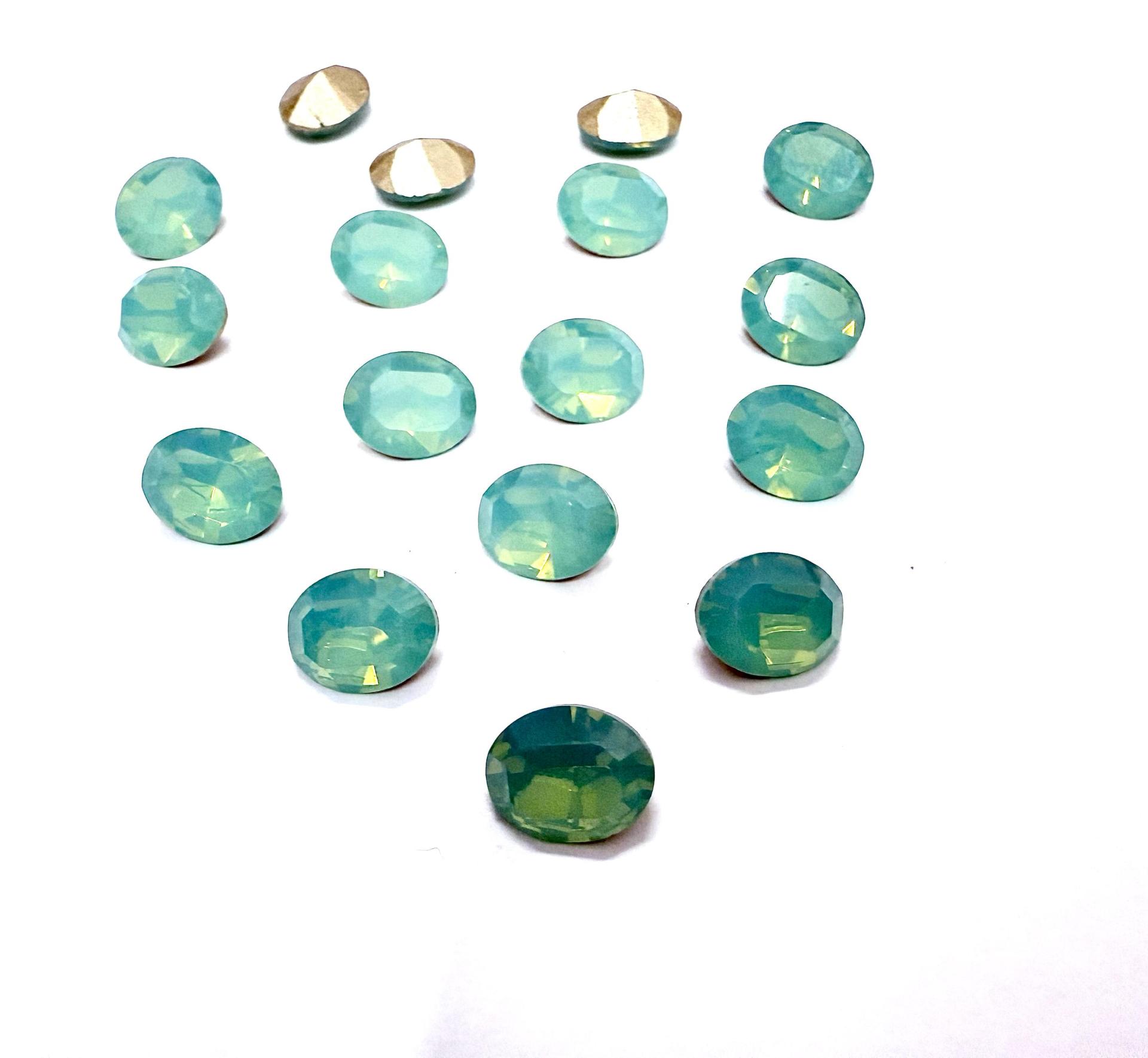 Vintage Swarovski 8x6 mm Oval Shape 4100 Premier Aquamarine Crystal Rhinestones gemstones jewlery making color zirconium