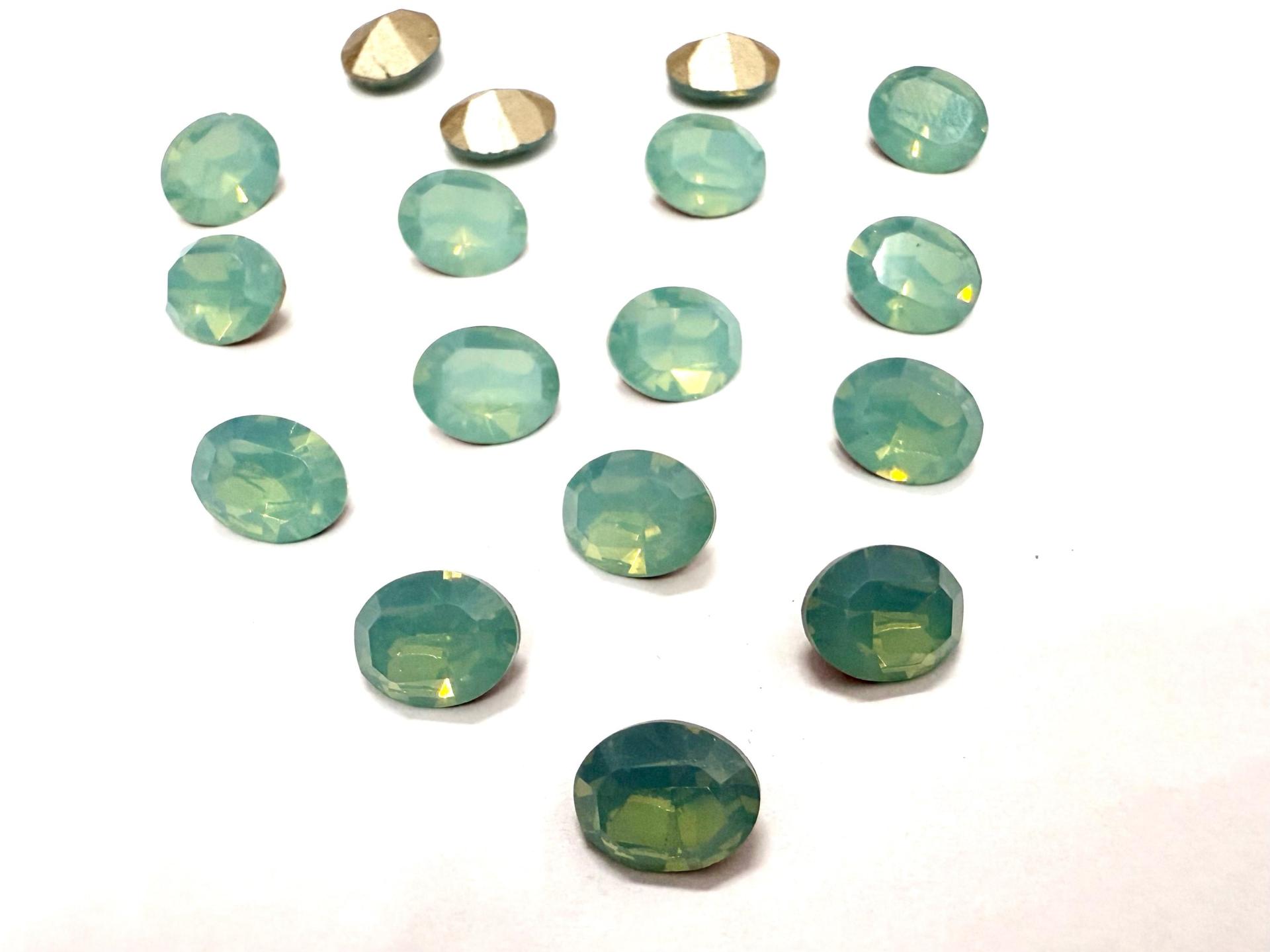 Vintage Swarovski 8x6 mm Oval Shape 4100 Premier Aquamarine Crystal Rhinestones gemstones jewlery making color zirconium