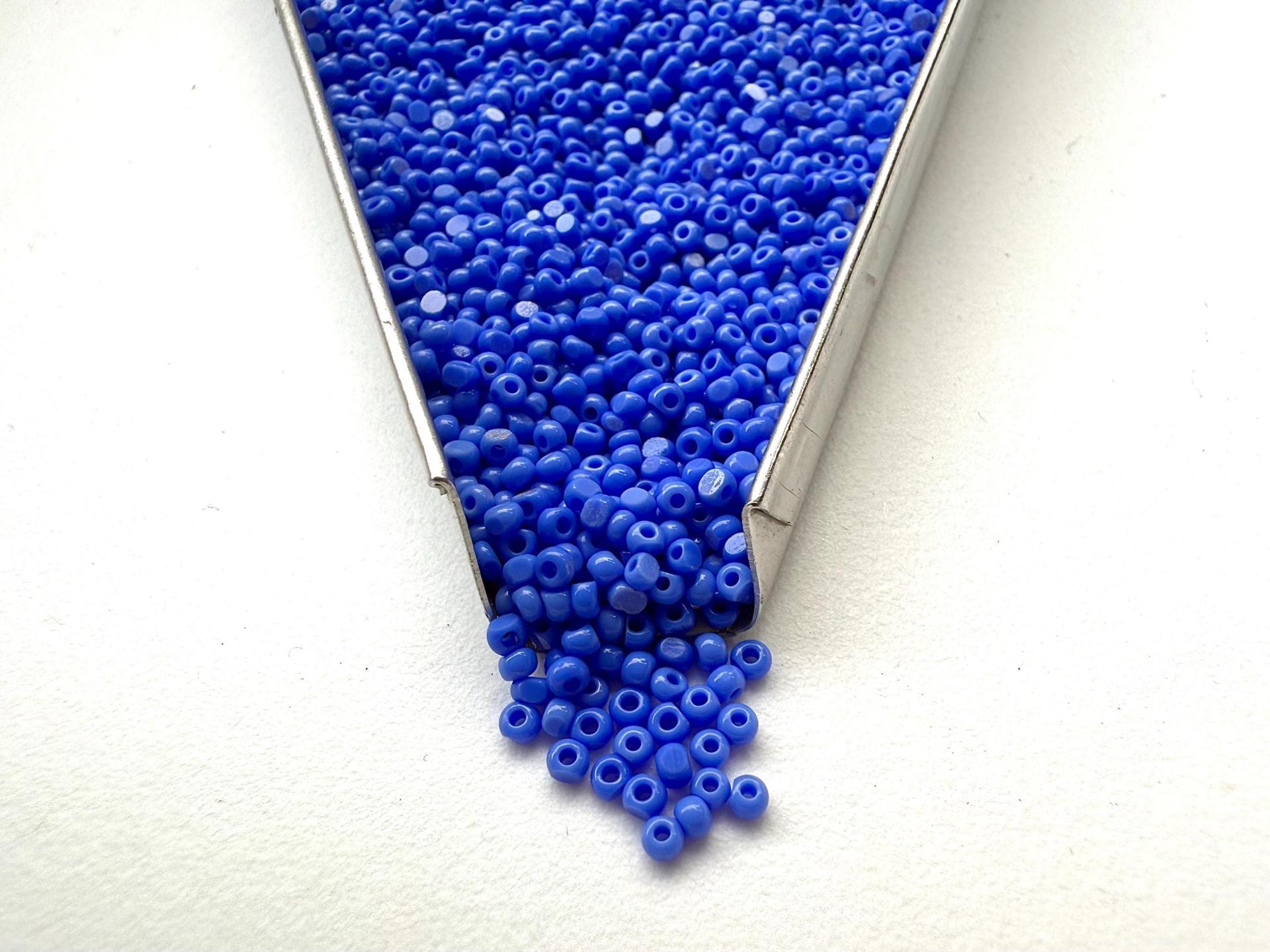 11/0 Charlotte true Cut Beads 33040 Opaque Light Blue Native Supply embroidery