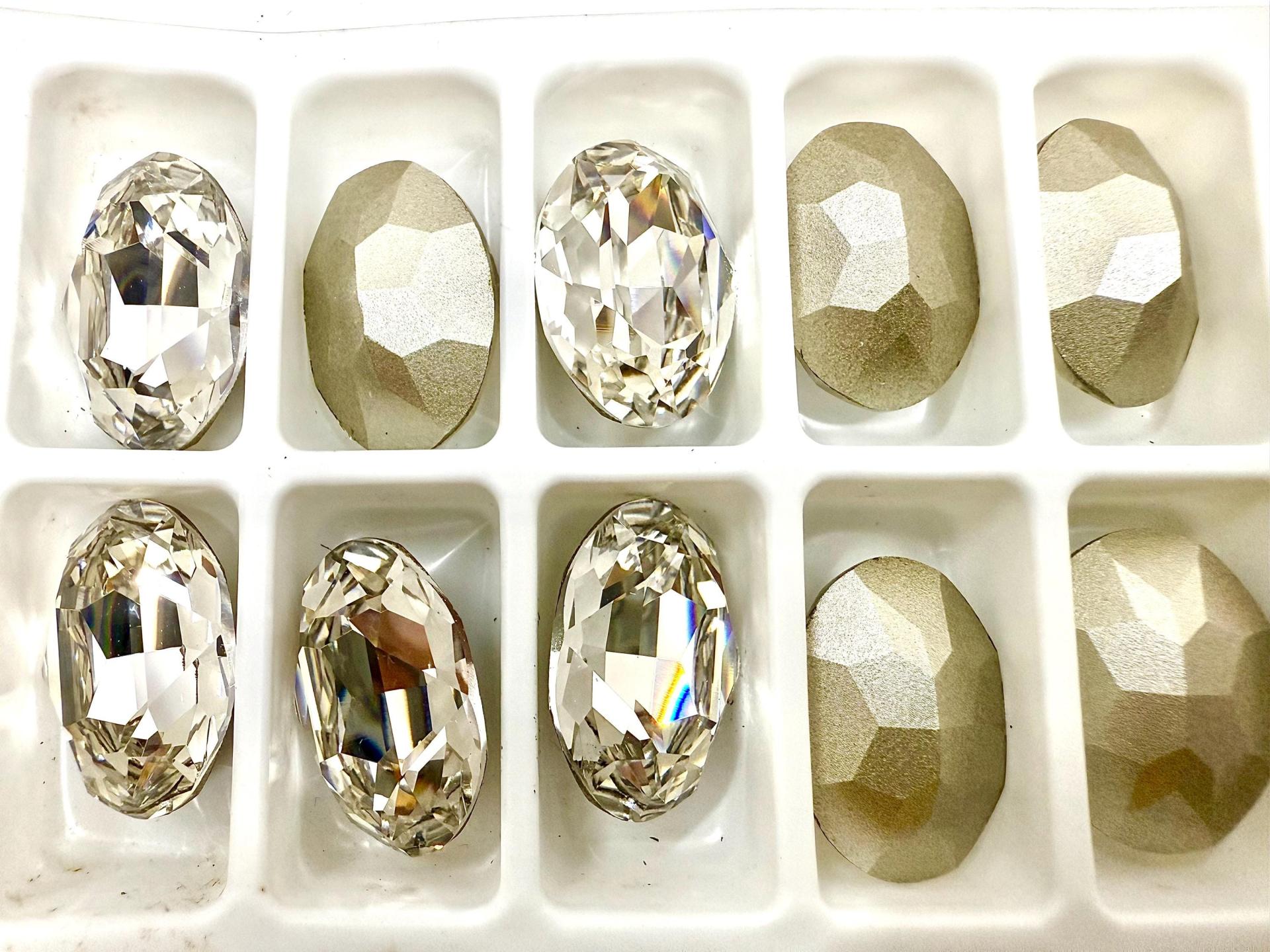 Vintage Swarovski 25x 18 mm Crystal Foiled Oval Shape 4120 Premier Crystal Rhinestones gemstones, jewlery