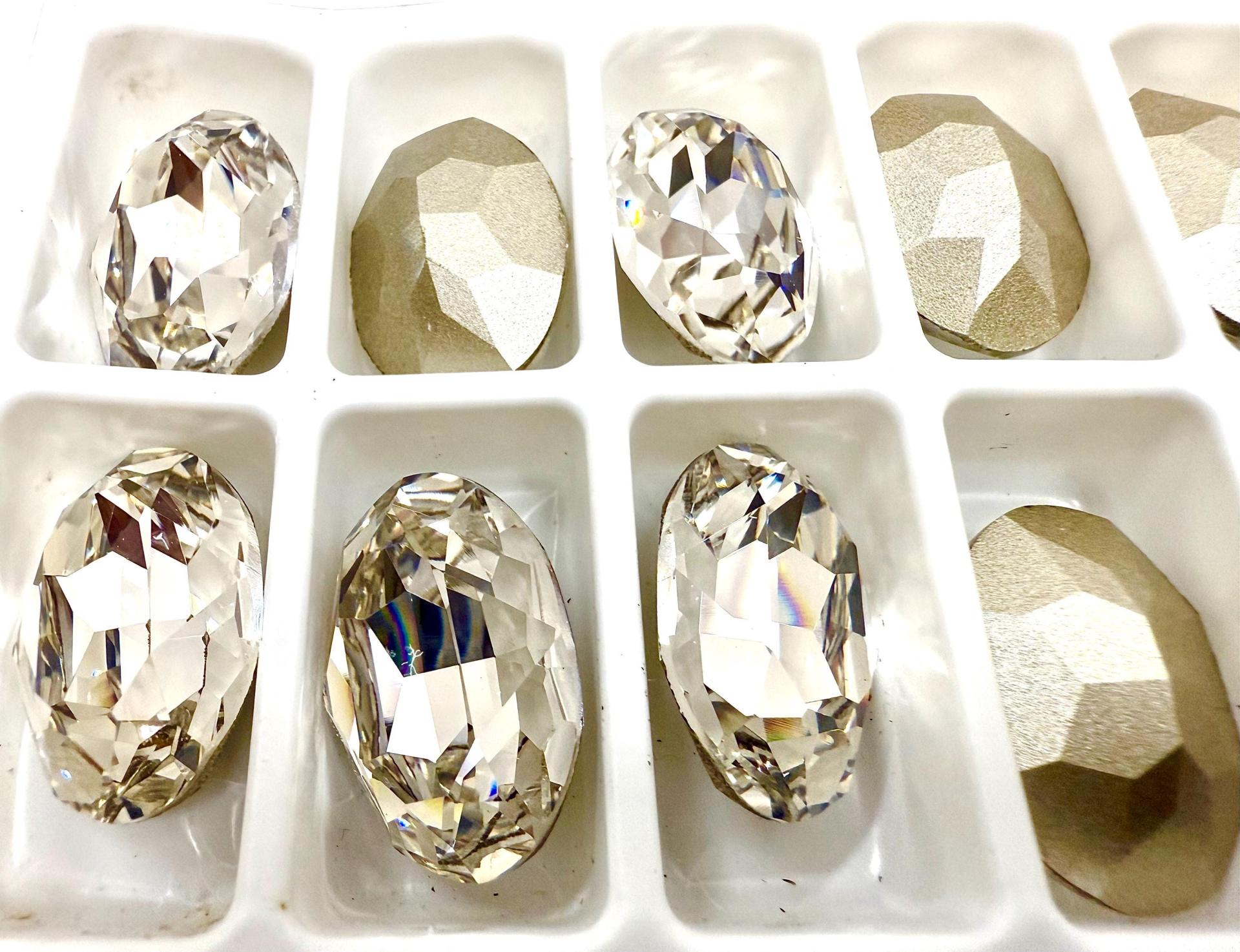 Vintage Swarovski 25x 18 mm Crystal Foiled Oval Shape 4120 Premier Crystal Rhinestones gemstones, jewlery