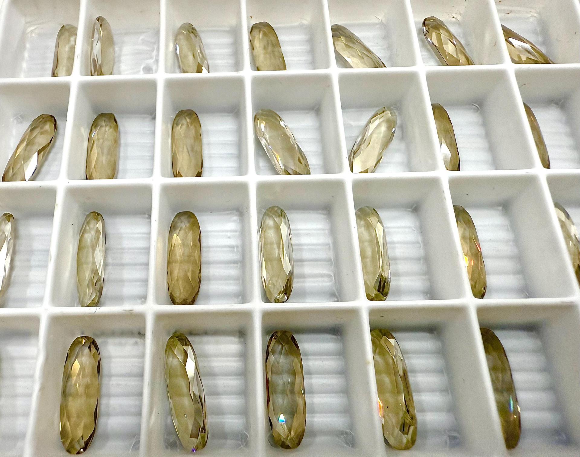 Vintage Swarovski 4161 Long Classical Oval 15x5mm Crystal Silver Shade unfoiled gemstones jewlery making color zirconium