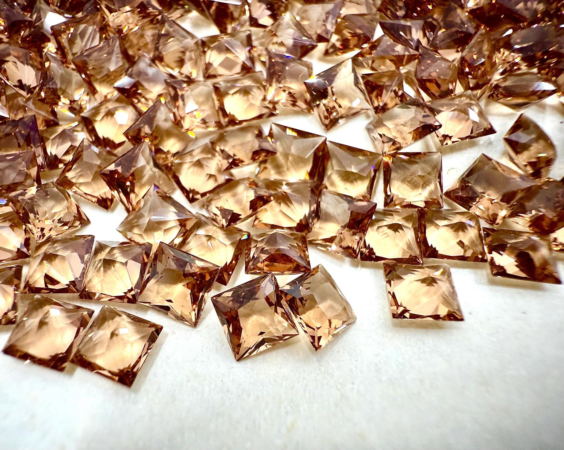 Vintage Swarovski 4 mm Light Smoked Topaz Unfoiled Square Princess Cut Unfoiled 4447 Premier Crystal Rhinestones gemstones