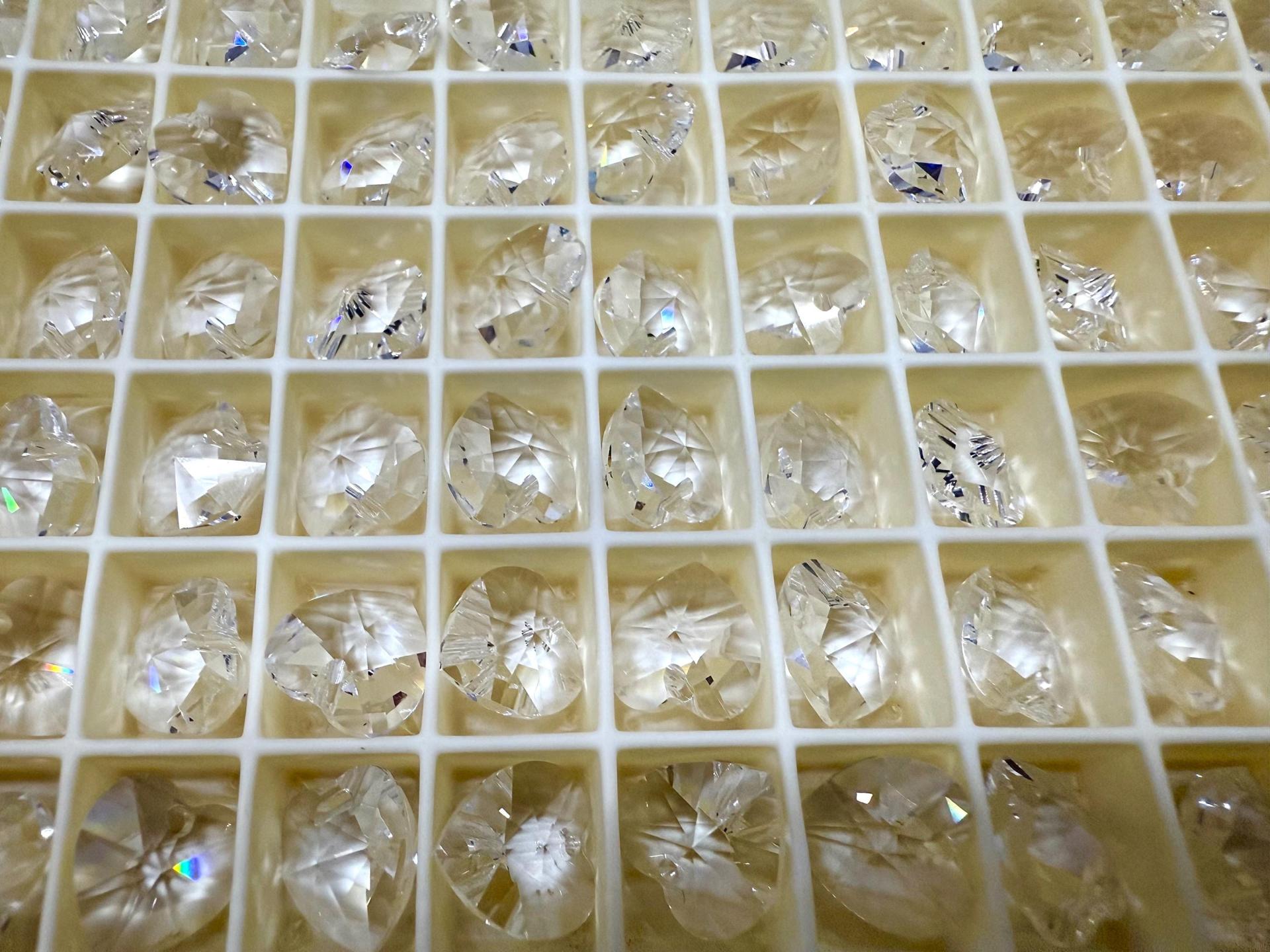 10.3 x10MM Swarovski Crystal Heart Pendant Beads 6202 Crystal drops in vintage findings jewelry making dangles decoration