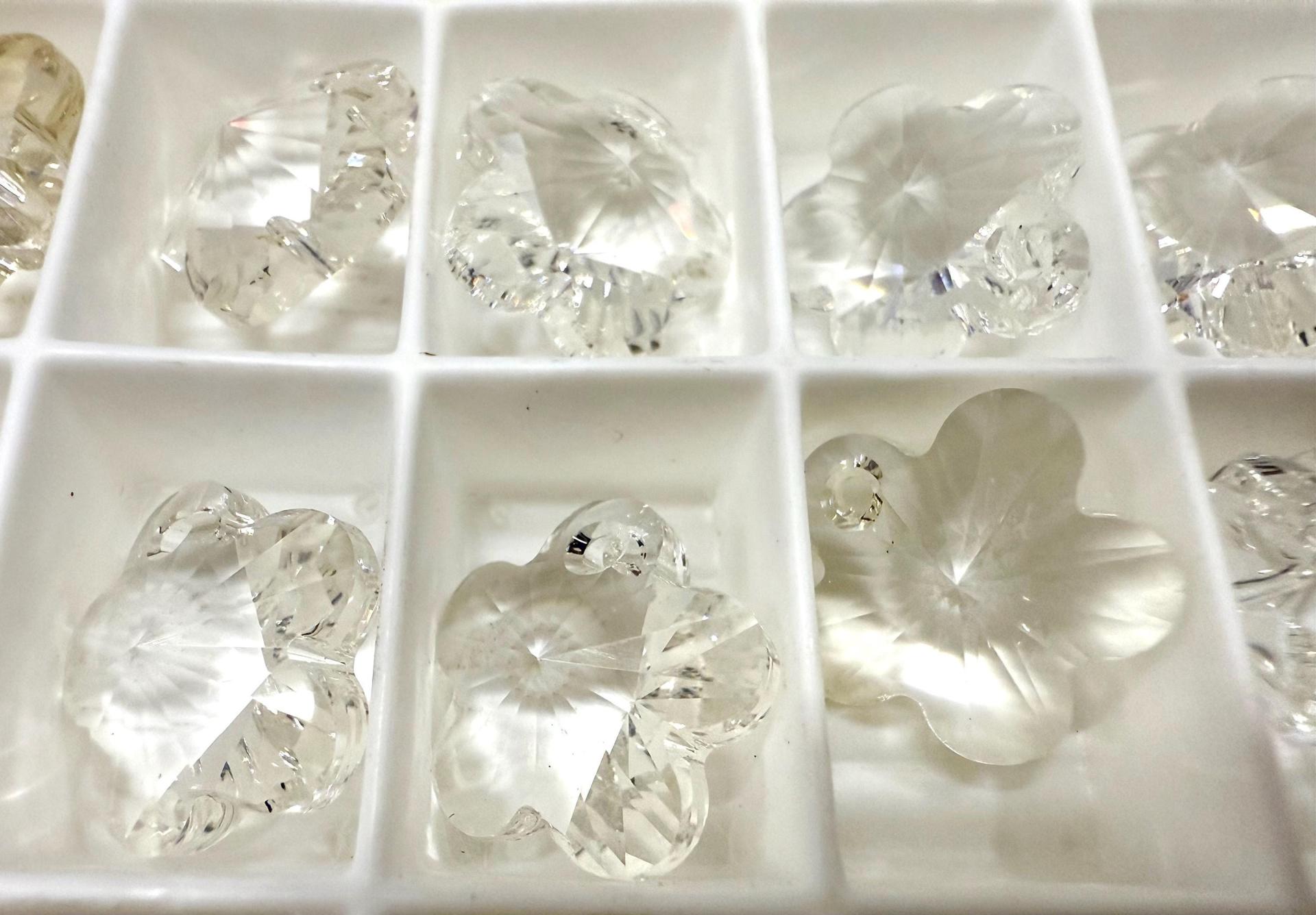 Swarovski Element 6744 14mm Flower Pendant Crystal Pendant Beads Crystal drops vintage findings jewelry making, wedding decorations
