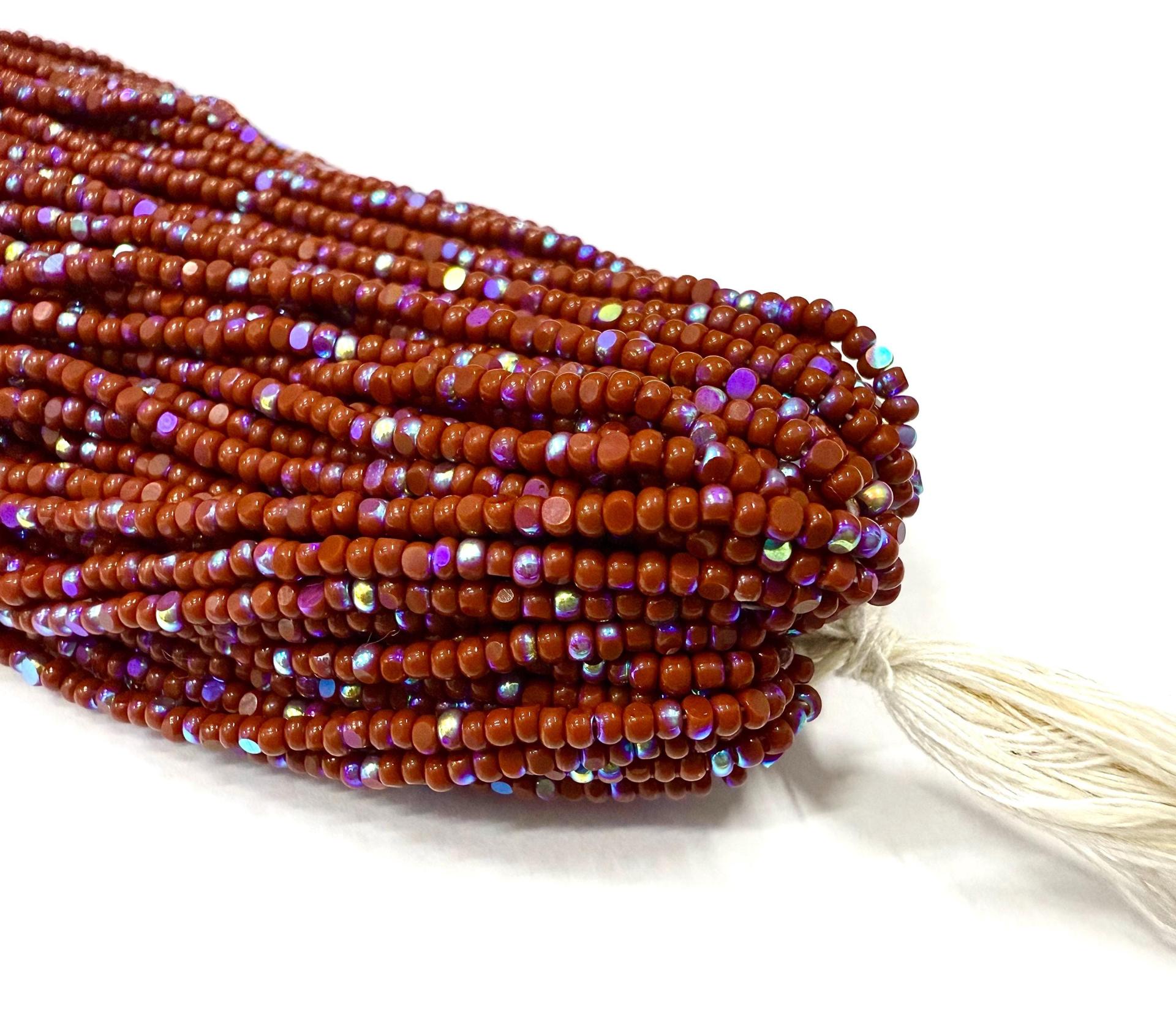 11/0 Hanks Charlotte true Cut Beads Patina Burnt Rust Opaque Aurore Boreale