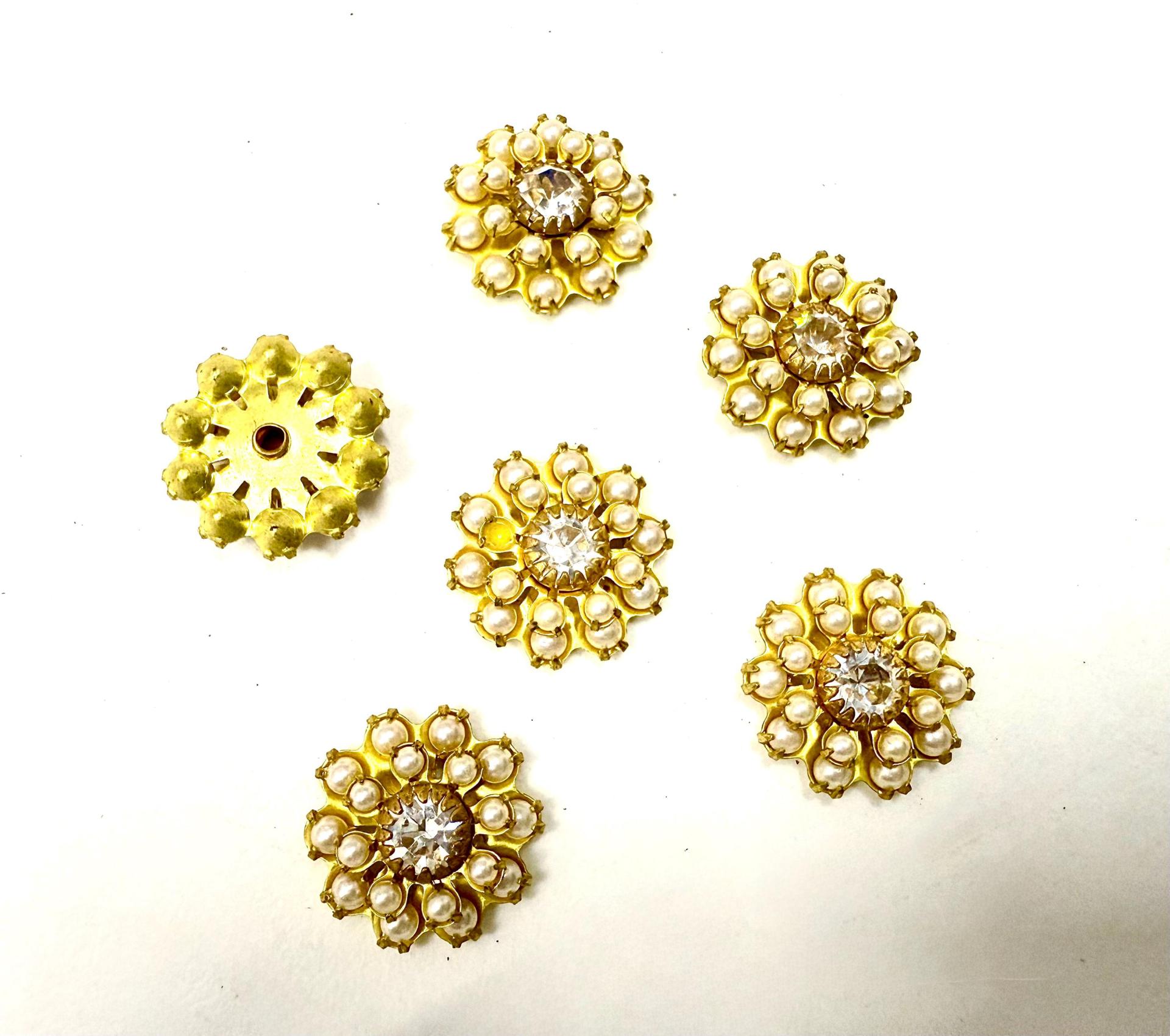 16mm Vintage brass Swarovski Flower Design in pearls and crystal Embellishment DIY Supplies wedding decorations