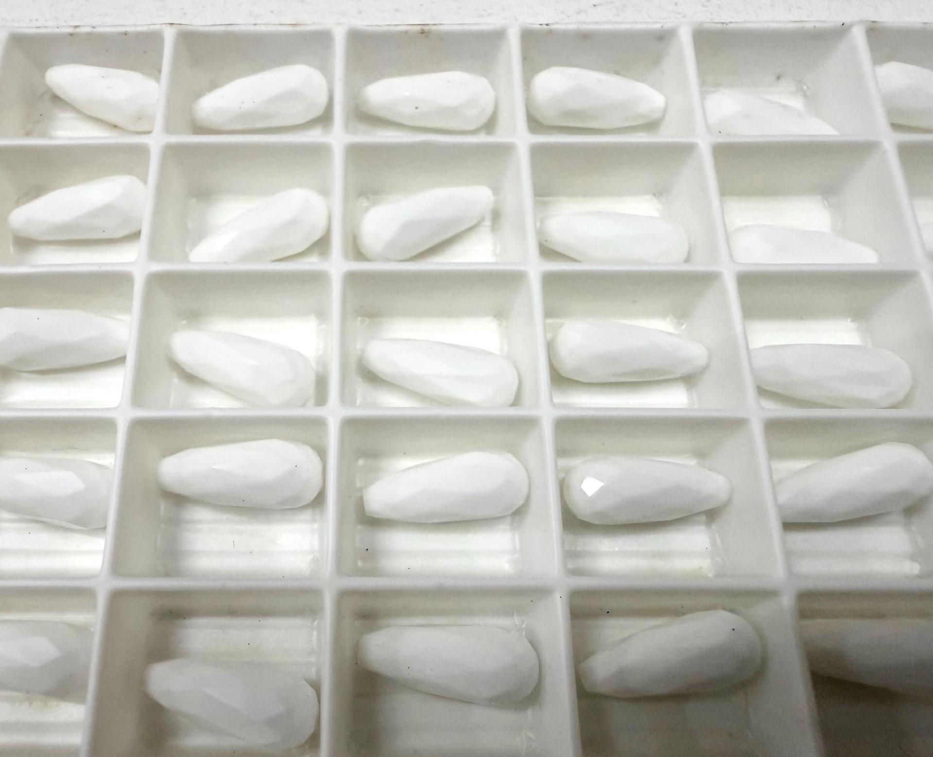 Vintage Swarovski 11x4mm long drop beads  jewelry making vintage beads findings necklace making beads supply