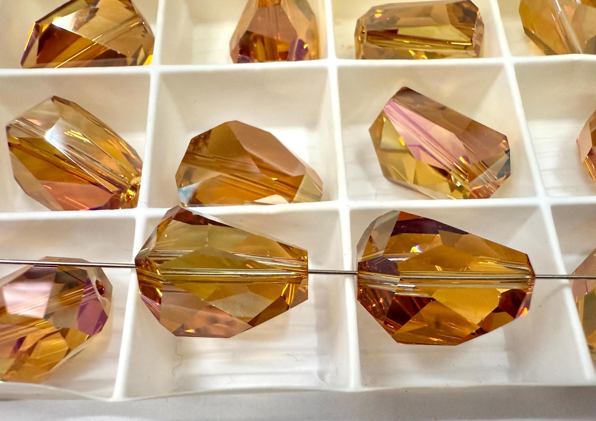 Swarovski Art 5524 CRYSTAL 16mm Cosmic Crystal Copper Beads