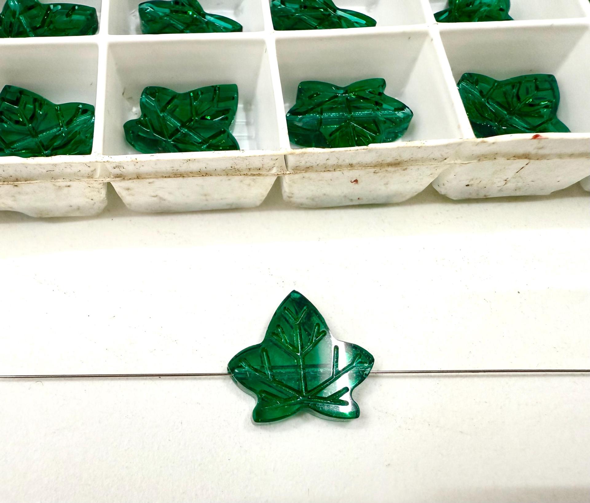 Vintage Swarovski Elements 17x 15.5mm leaf Beads in Emerald