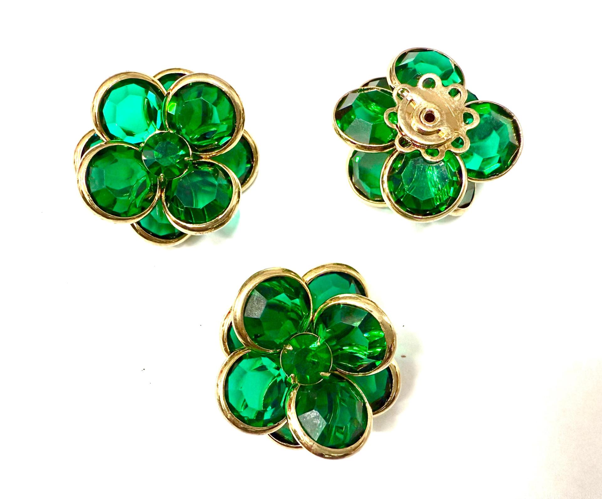 22 mm gold plated Vintage in Emerald Swarovski Embellishment DIY Supplies wedding decorations