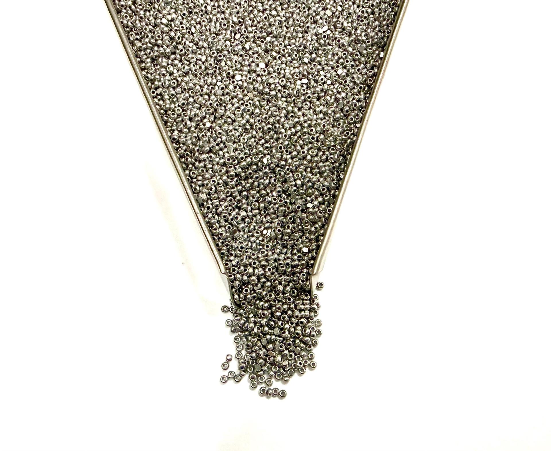 15/0 Charlotte Cut Beads, Metallic Aluminum Silver, Jewelry Making, Embroidery