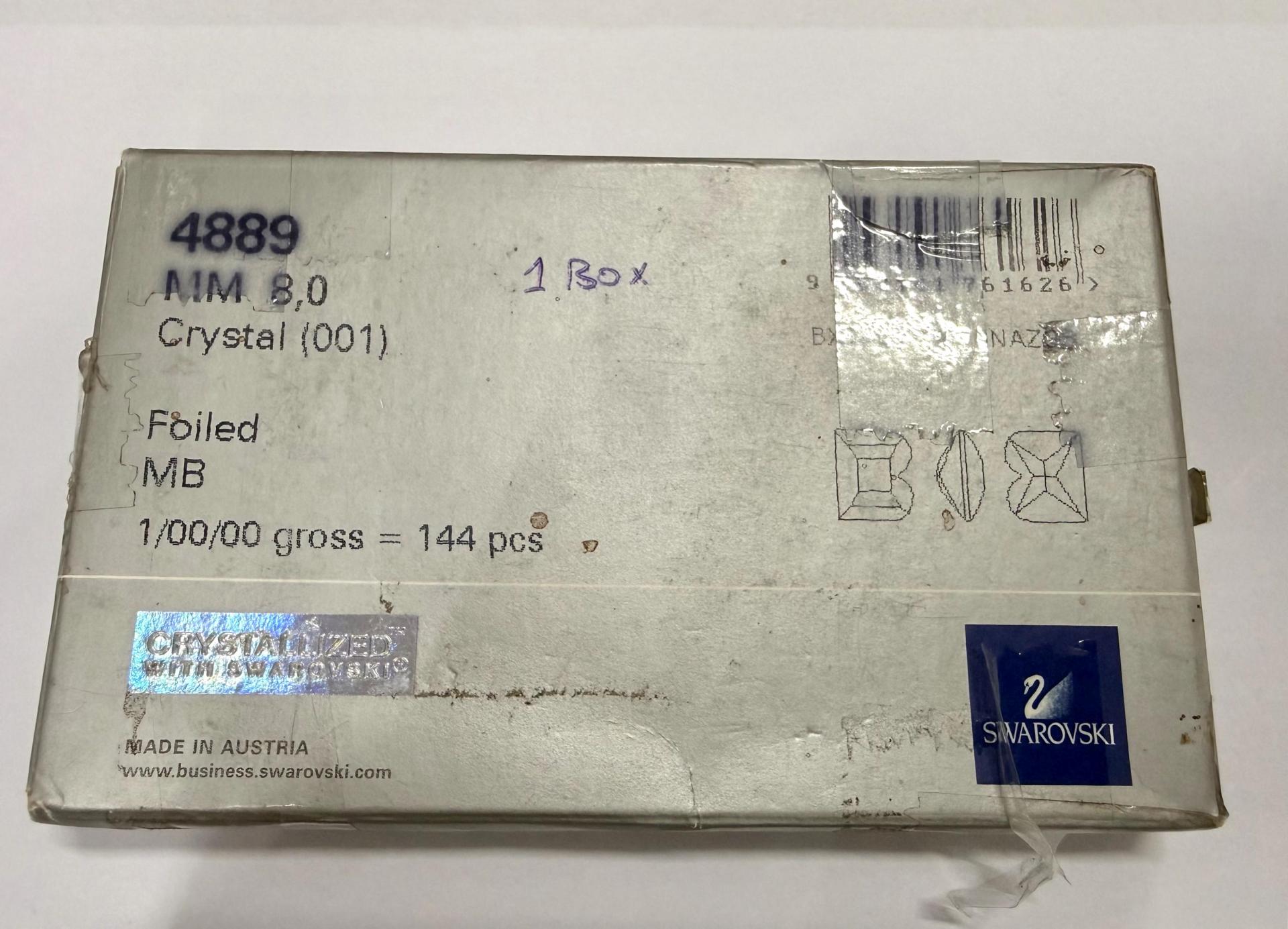 Swarovski 4889 Letter Shaped Fancy Stone Crystal (Letter B) 8mm