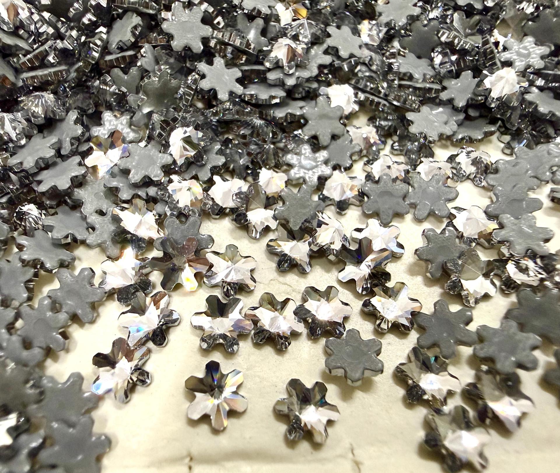 2826 Swarovski Rivoli Snowflake Flatback 5mm hotfix Rhinestones