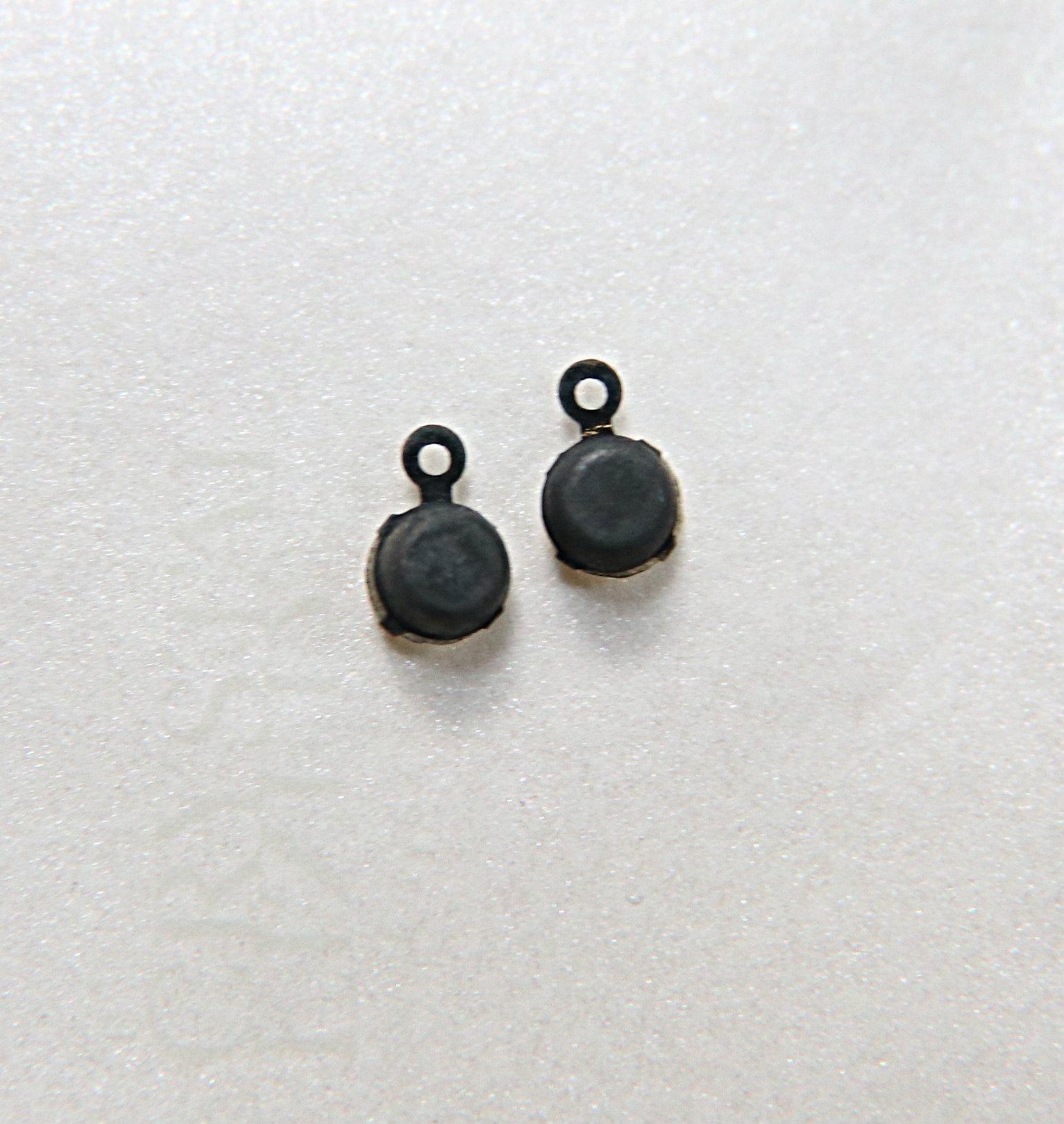 Swarovski Crystal Heliotrope Drop, Brass Setting (6mm, 28ss)