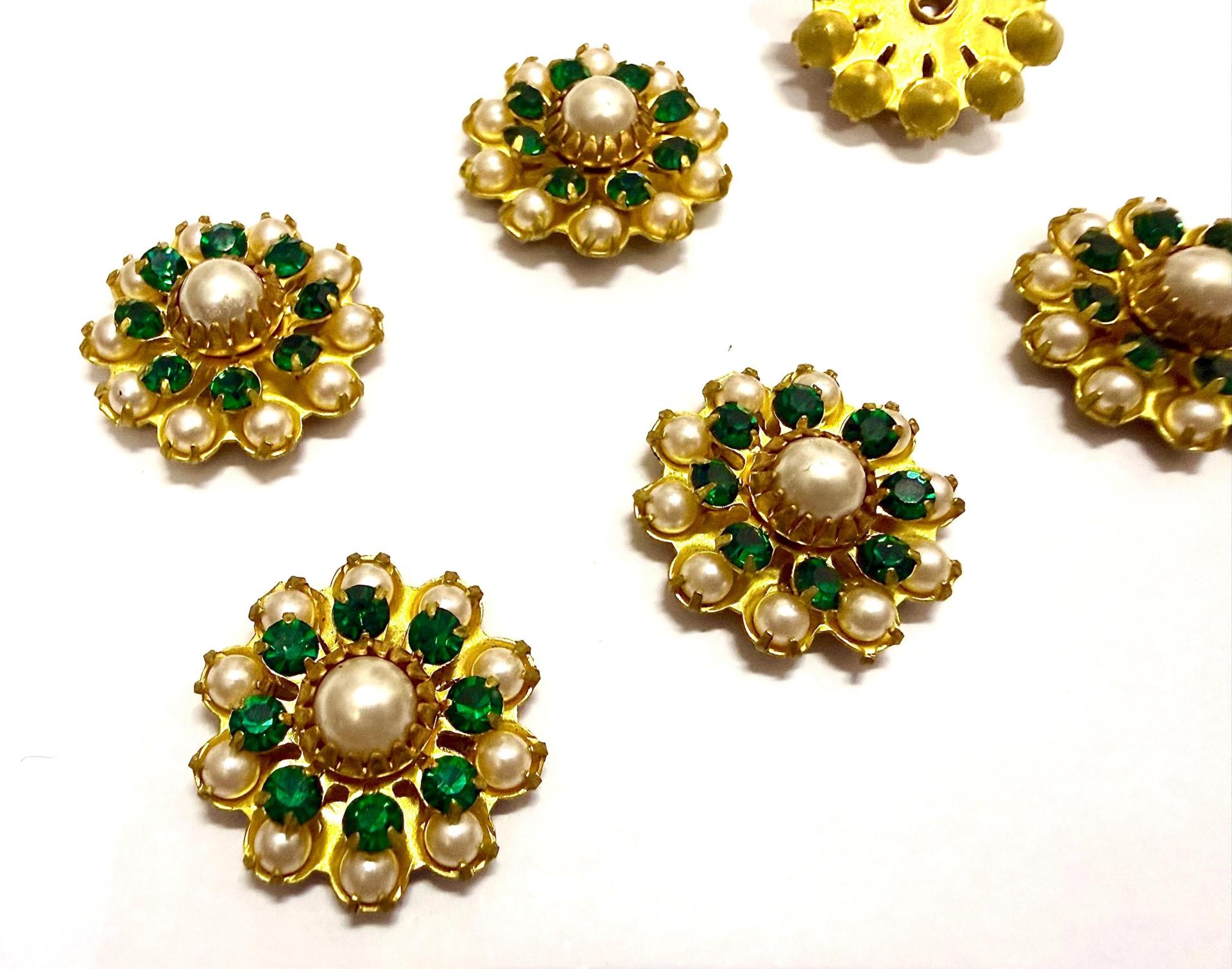 16mm Vintage brass Swarovski Flower Design in Emerald pearl crystal Embellishment DIY Supplies wedding decorations