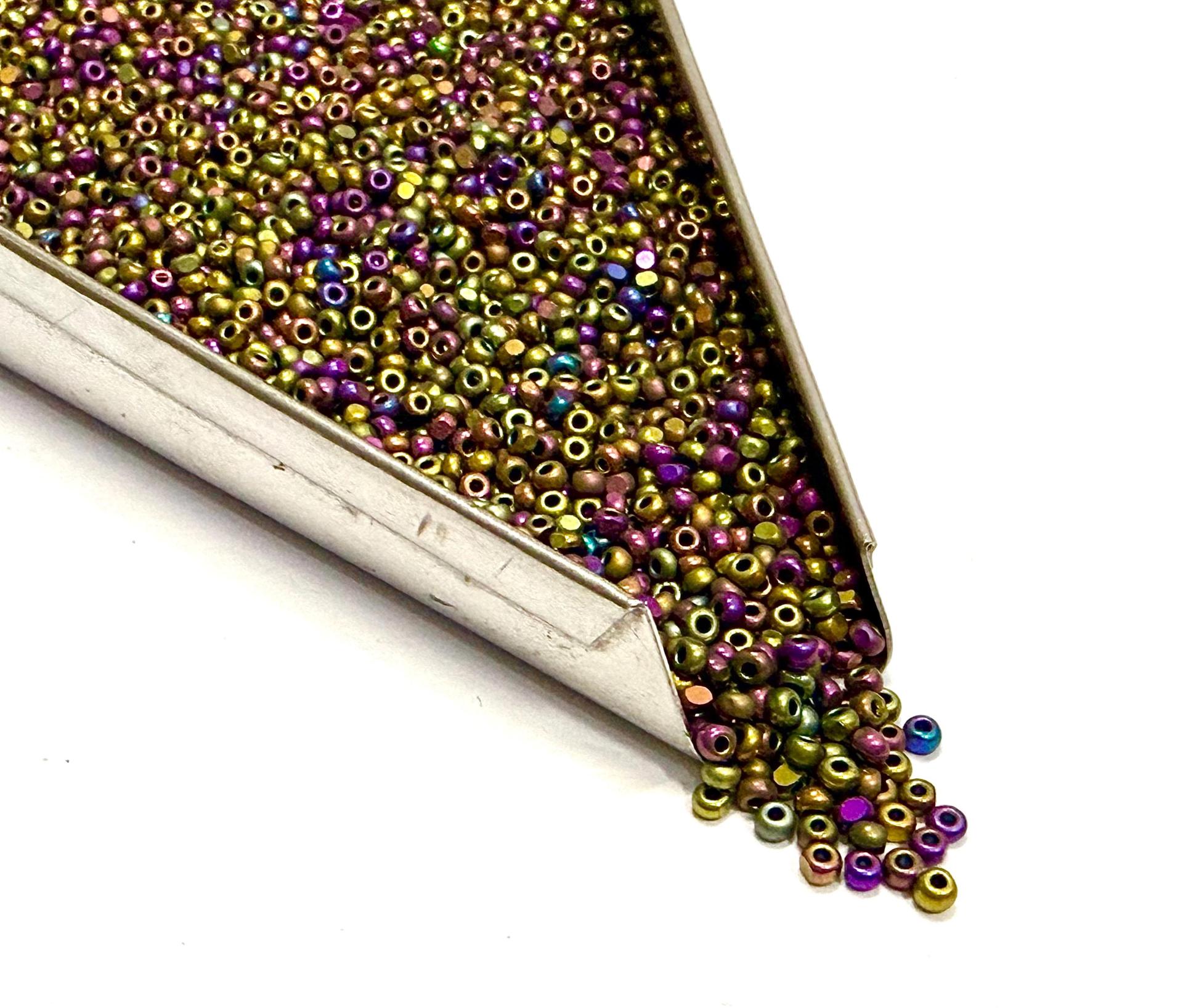 11/0 Opaque Gold Iris Charlotte Cut Beads, Jewelry Making