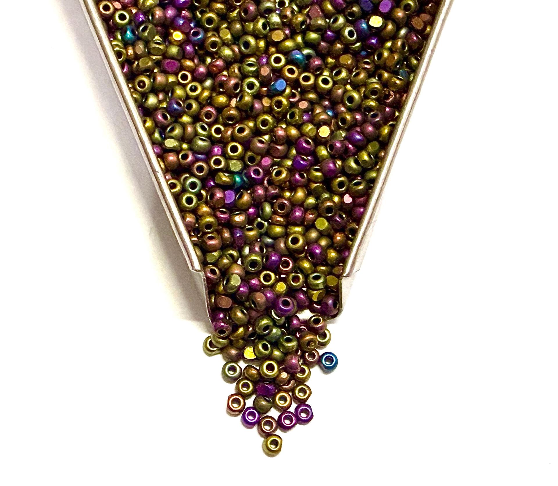 11/0 Opaque Gold Iris Charlotte Cut Beads, Jewelry Making