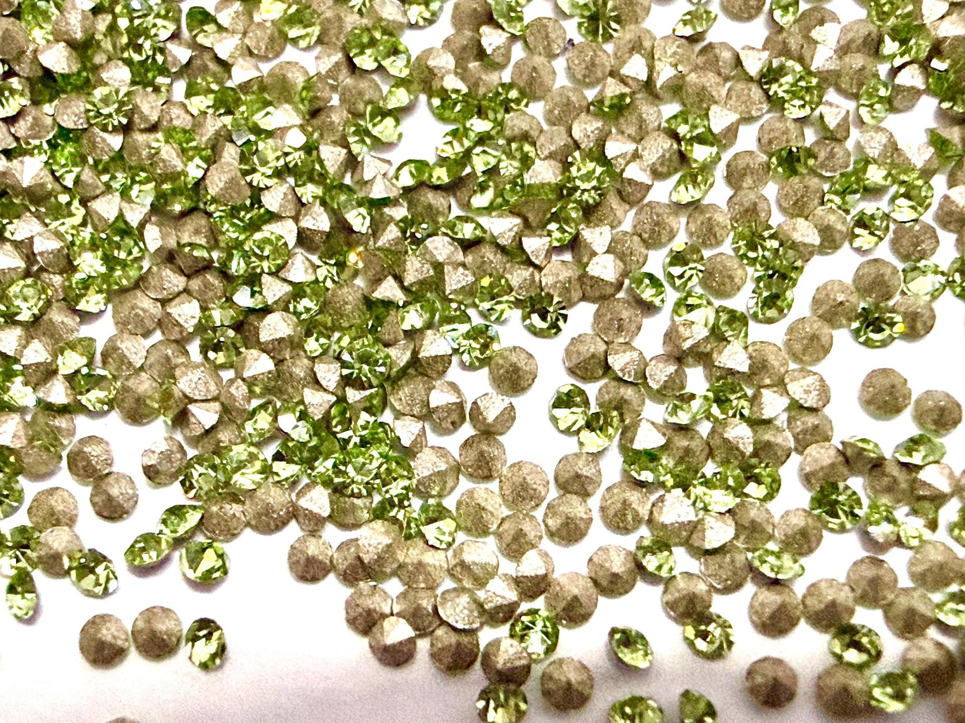 Swarovski 3SS/PP8 1.5mm Xilion Chatons for Clay, Nail Art, Pave Repair