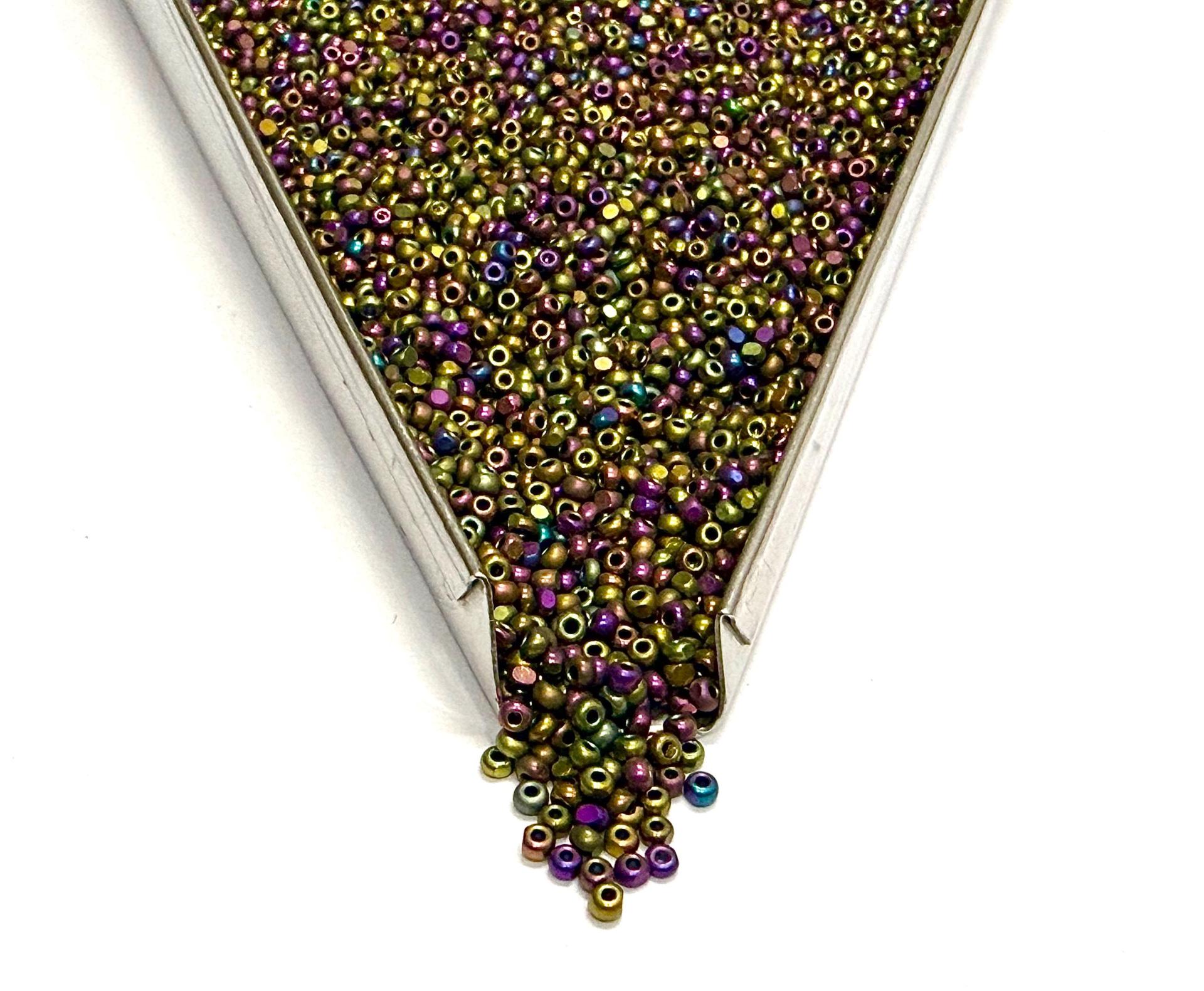 11/0 Opaque Gold Iris Charlotte Cut Beads, Jewelry Making