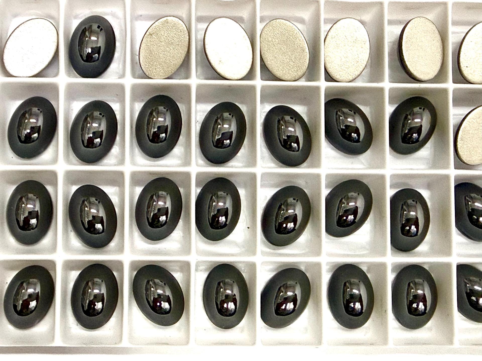 Swarovski 14x10 mm Vintage 2190 Jet Hematite Foiled Flat Back Oval Cabochon Cabs