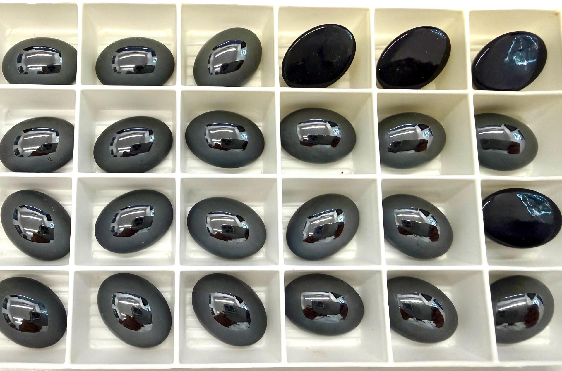 Swarovski 18x13 mm Vintage Jet Hematite Unfoiled Flat Back Oval Cabochon 2/6 Pieces