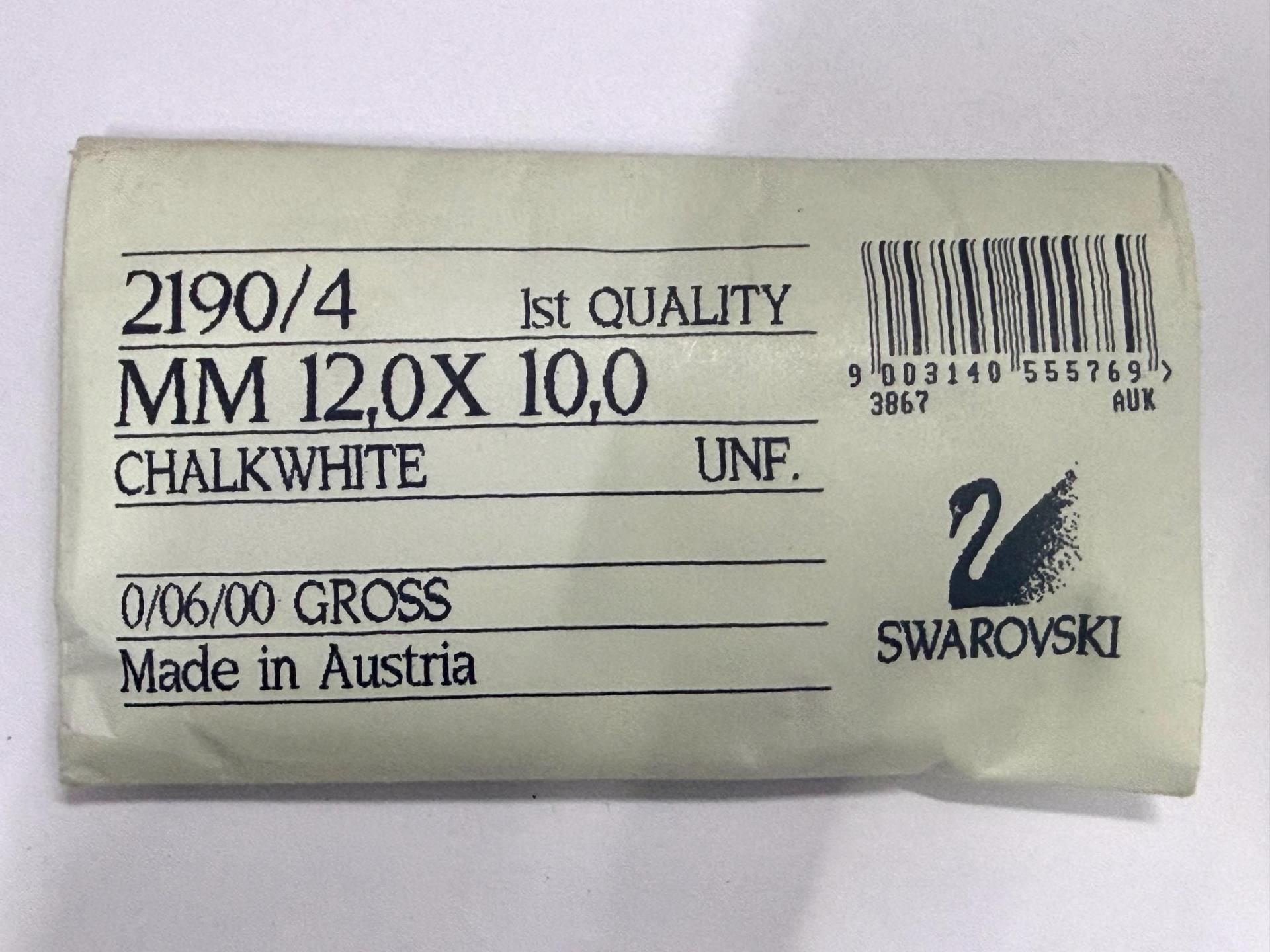 Swarovski Vintage Chalk white Cabochons, 12x10 mm Crystal Flat Back