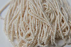 11/0 Charlotte true Cut Beads Ivory 10/20/50/250/500 Grams (10 Grams 1300 Pieces) craft supplies, jewelry making, embroidery materials