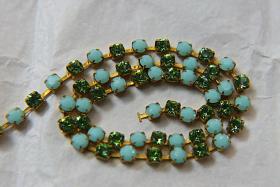 16 SS Rhinestone Chain Swarovski in Mint Alabaster & Peridot 4mm 0.5/1/2/5/15 Meters embroidery materials, craft vintage findings