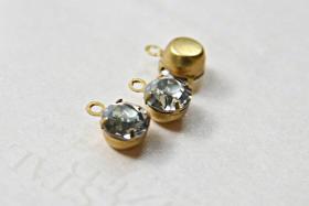 Swarovski 6mm Round setting drop one loop in Crystal Silver Shade 28ss 12/24/100/500 Pieces jewelry supplies in Brass/Vintage Black
