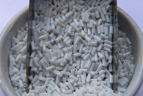 True Cuts Size 2 (2x4mm) Bugle Beads 5/10/20/50/250/500 Grams Chalk White Preciosa Ornella loose tube beads, embroidery materials