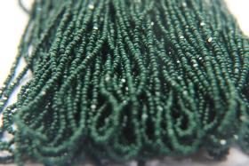 11/0 Hanks Charlotte Cut Beads 53270 Emerald Opaque 1/5/25/50/100 Hanks 2.0mm glass beads, jewelry supply, findings, craft supply vintage