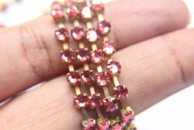 16ss Swarovski 2088 Chain in Flat Back Padparadscha (4mm) 0.5/1/2/5 Meters Brass Settings Bridal Supplies, strass chains premium material