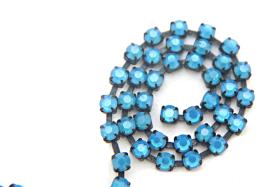 16ss Swarovski 2088 Chain in Flat Back Caribbean Blue Opal (4mm) 0.5/1/2/5 Meters Vintage Black Settings Bridal Supplies|Jewelry Making