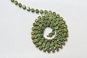 6 SS Rhinestone Chain Vintage Machine cut Peridot 2mm 1/2/5/15 Meters
