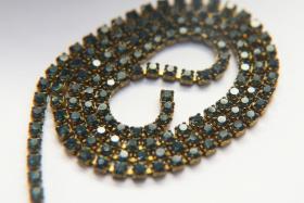 14pp Swarovski Vintage Chain in Montana (2mm) 0.5/1/2/5 Meters Brass Settings Bridal Supplies, Jewelry, vintage findings, premium supply