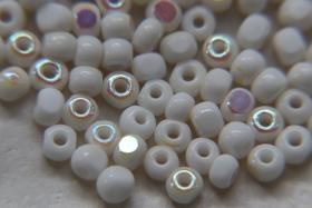 6/0 Charlotte Cut Beads Patina Chalk White Aurore Boreale 10/20/50/250/500 Grams glass beads, jewelry supply, vintage findings, craft