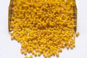 11/0 Charlotte True Cuts Beads Opaque Yellow Golden Honey 10/20/50/250/500 Grams PREMIUM MATERIALS