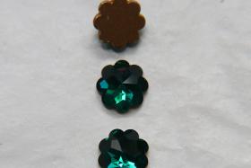 12mm Swarovski Vintage Flower Foiled Flat Back Rhinestones in Emerald 2/6/12/36/72 pieces Vintage findings, jewellery parts
