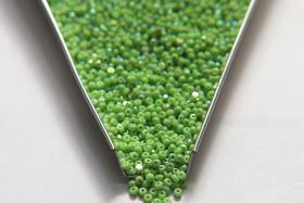 11/0 Charlotte true Cut Beads Patina Opaque Lime Aurore Boreale 10/20/50/250/500 Grams PREMIUM SEED Beads, vintage supplies
