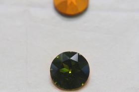 Olivine GF (17mm) Vintage Swarovski 1201 Dentelle fancy Stone Gold Foiled 2/6/24/72 pieces jewlery making stones