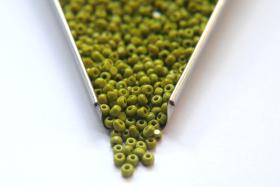 8/0 Charlotte Cut Beads Opaque Olive 10/20/50/250/500 glass beads, jewelry supply, vintage findings, craft supply, rare london red beads