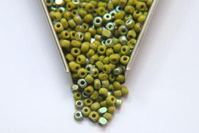 8/0 Charlotte Cut Beads Patina Opaque Olive Aurore Boreale 10/20/50/250/500 Grams PREMIUM SEED Beads jewelry supply vintage findings
