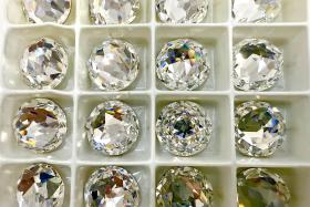 SWAROVSKI 16mm Crystal Foiled 2020 Round Rauten Rose Cut Special Rhinestone Flat Back Fully Faceted Pointed Top Vintage findings