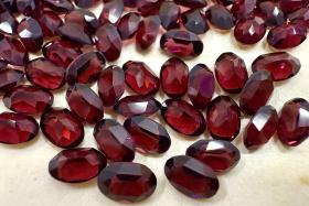 Vintage Swarovski 6X4 mm 4120 Oval Shape Crystal Rhinestones in Burgundy unfoiled gemstones jewlery making color zirconium