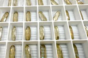 Vintage Swarovski 4161 Long Classical Oval 15x5mm Crystal Silver Shade unfoiled gemstones jewlery making color zirconium